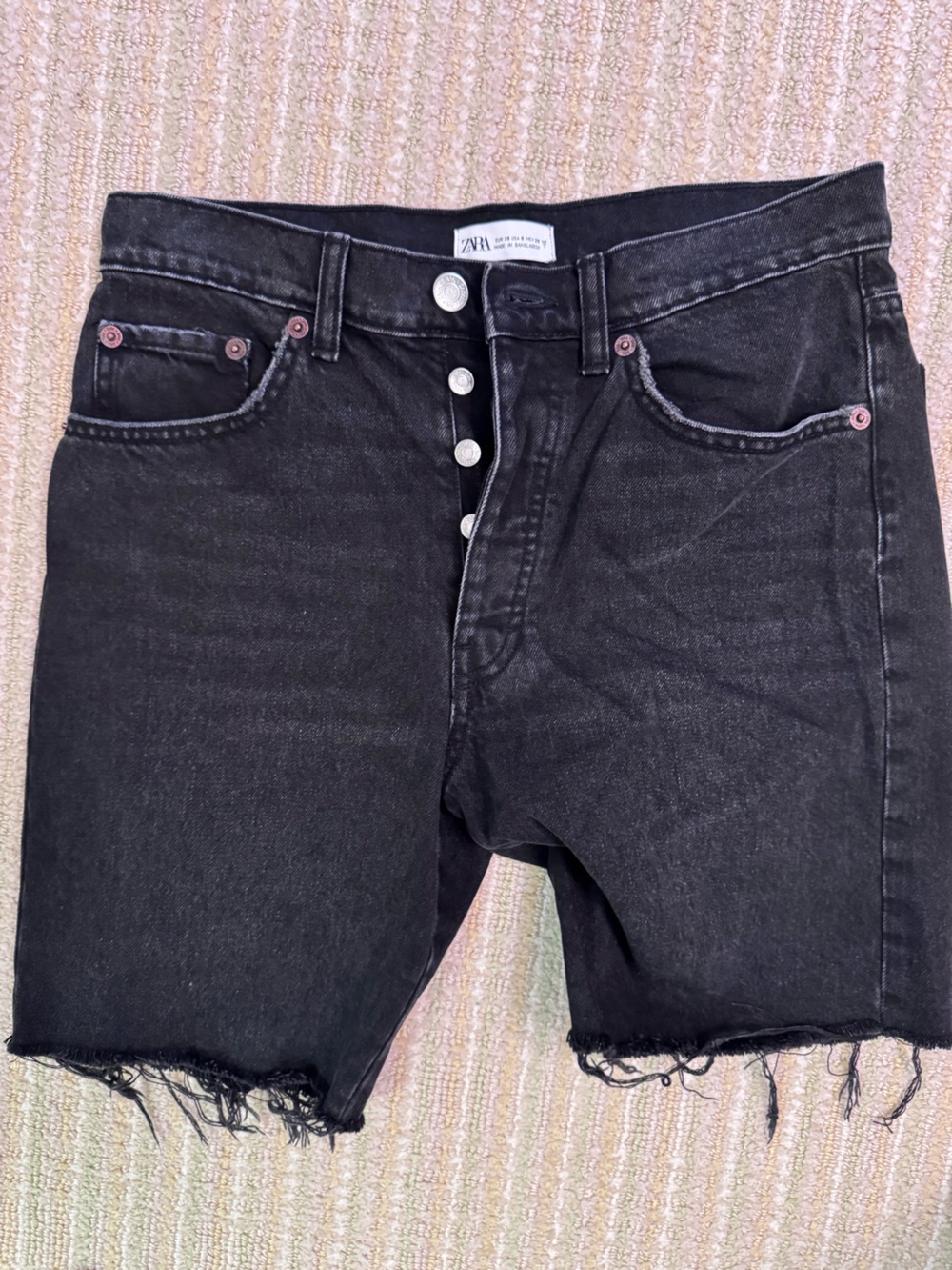 Zara Black Relaxed Button-Fly Men's Jeans Shorts